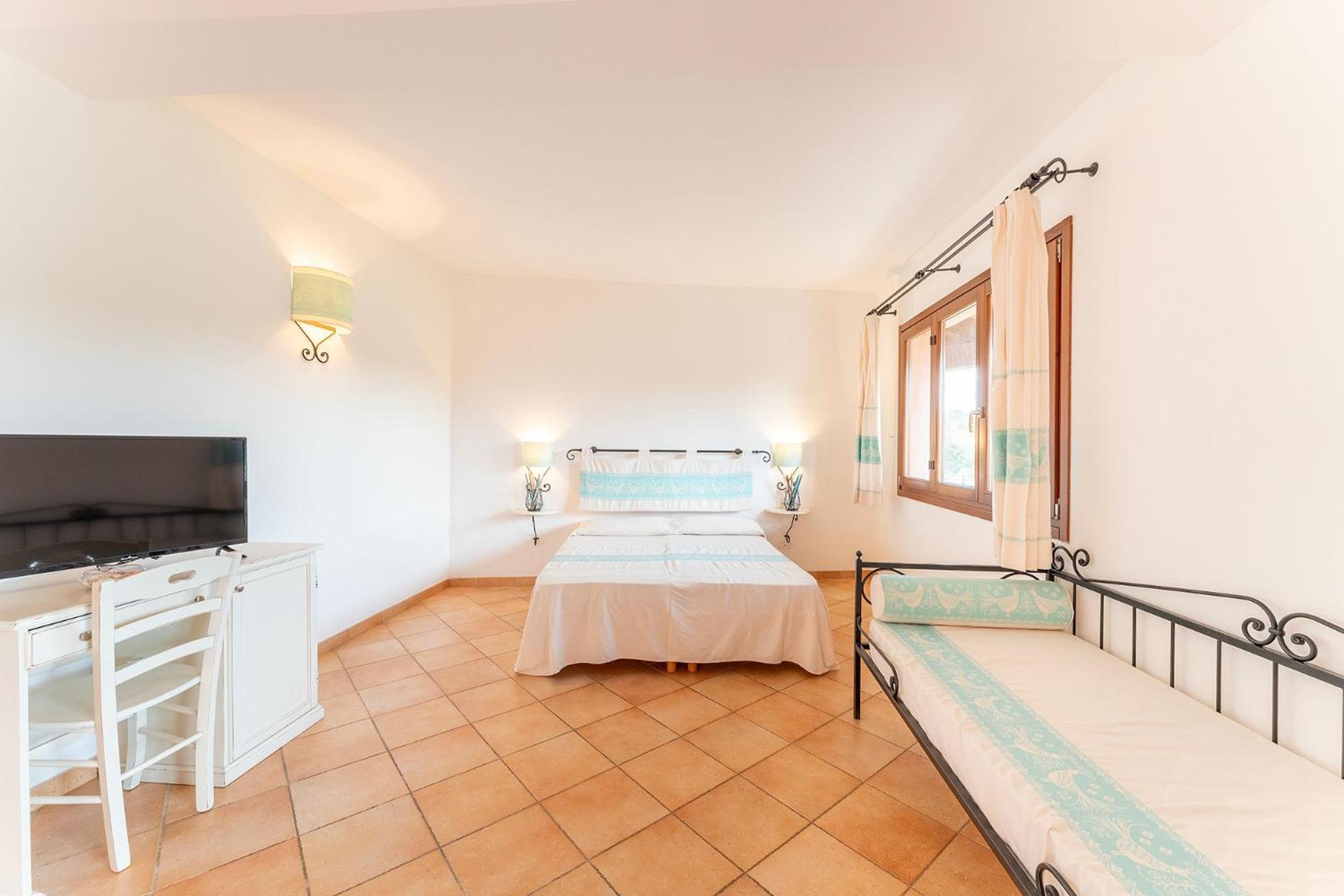 Residence Pierre & Vacances Vignola Mare Exterior photo