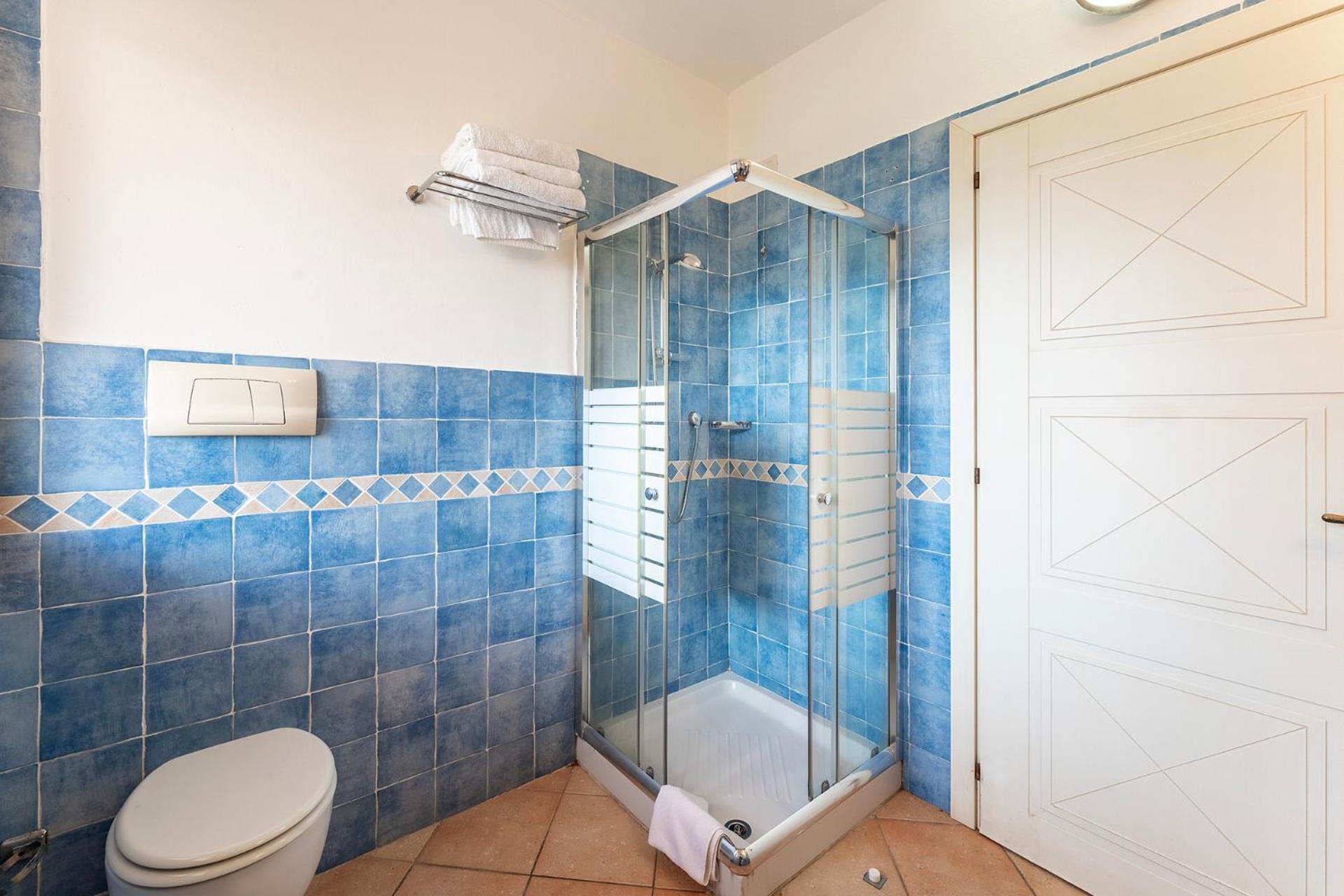 Residence Pierre & Vacances Vignola Mare Exterior photo
